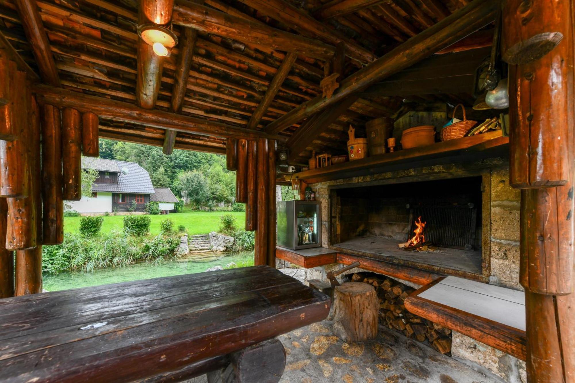Guest House Martin Korana Экстерьер фото
