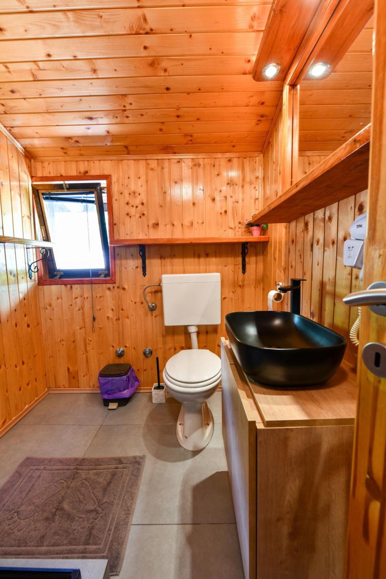 Guest House Martin Korana Экстерьер фото
