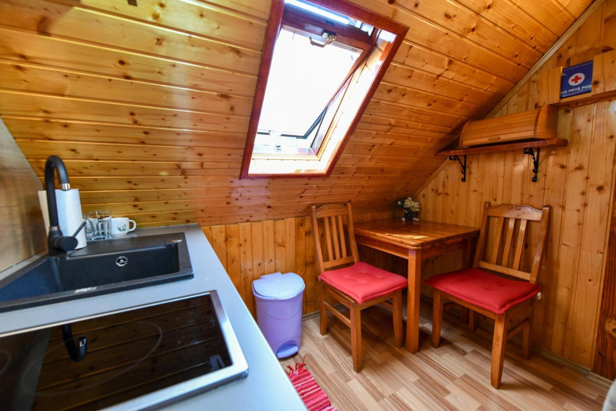 Guest House Martin Korana Экстерьер фото