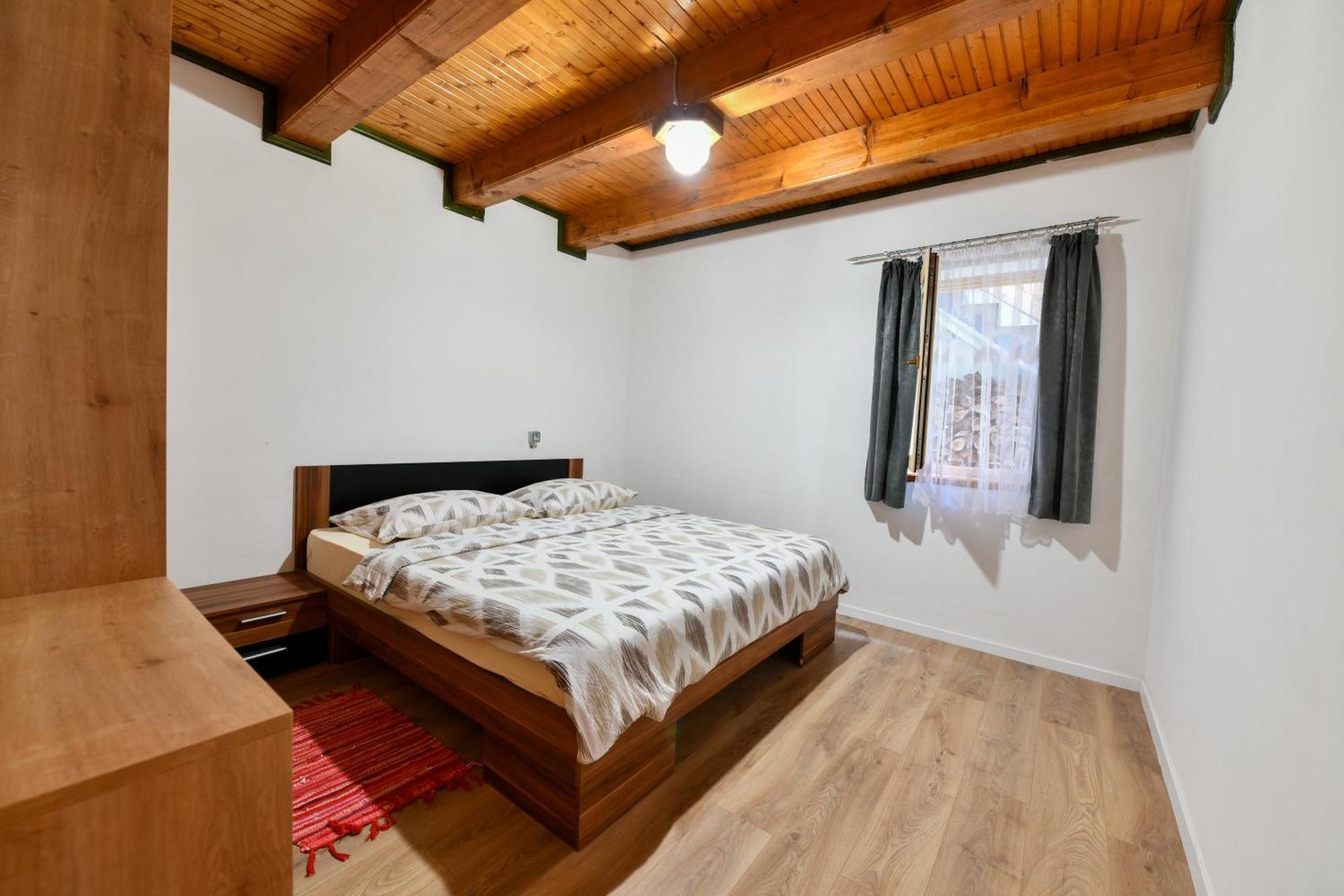Guest House Martin Korana Экстерьер фото