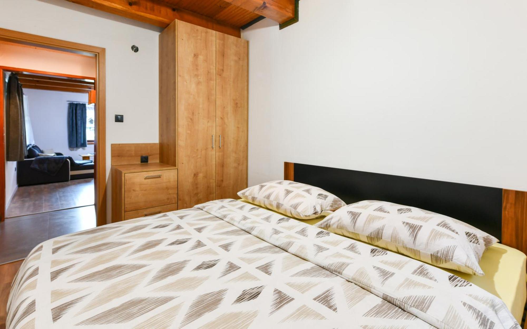 Guest House Martin Korana Экстерьер фото