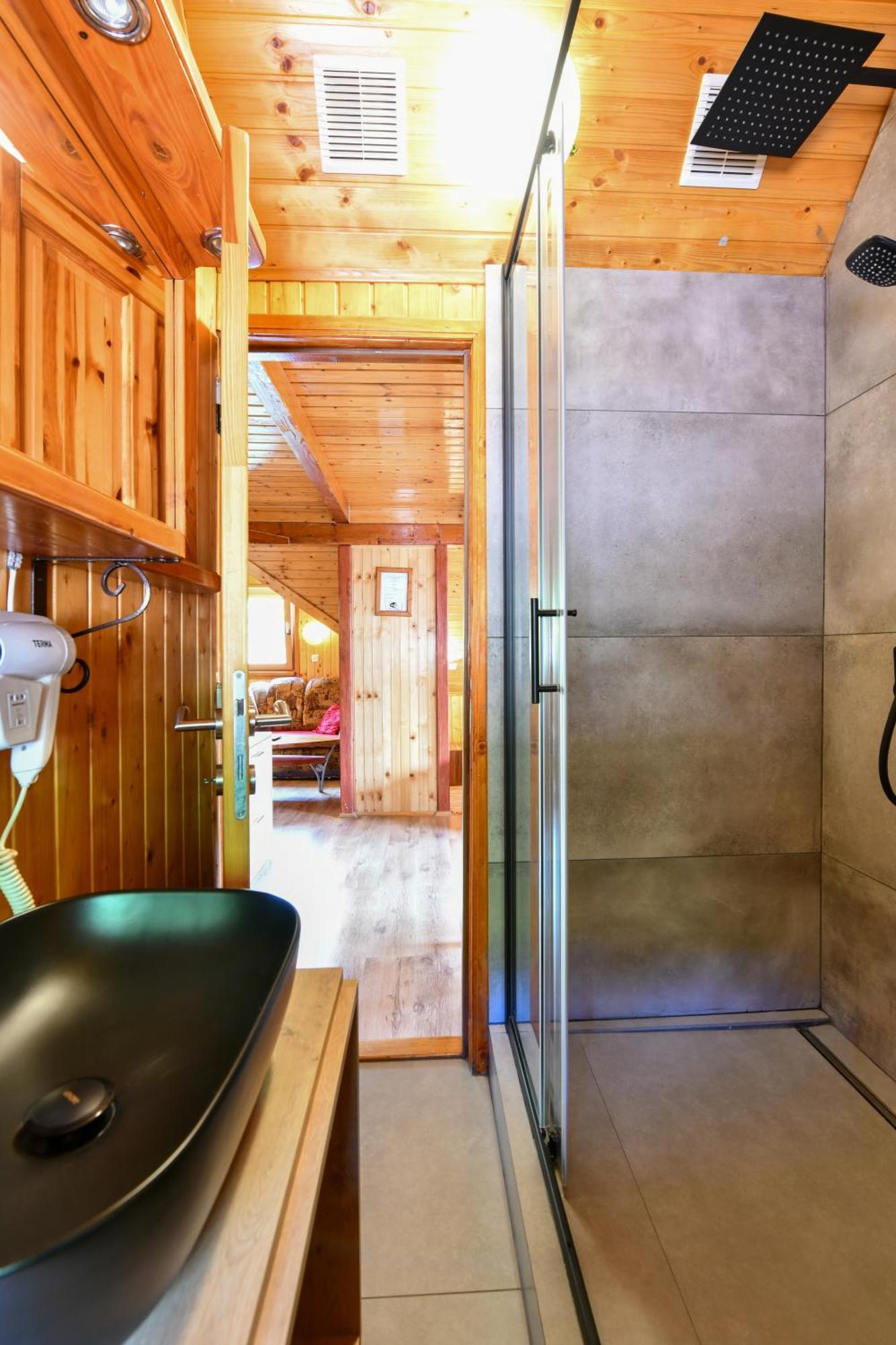 Guest House Martin Korana Экстерьер фото