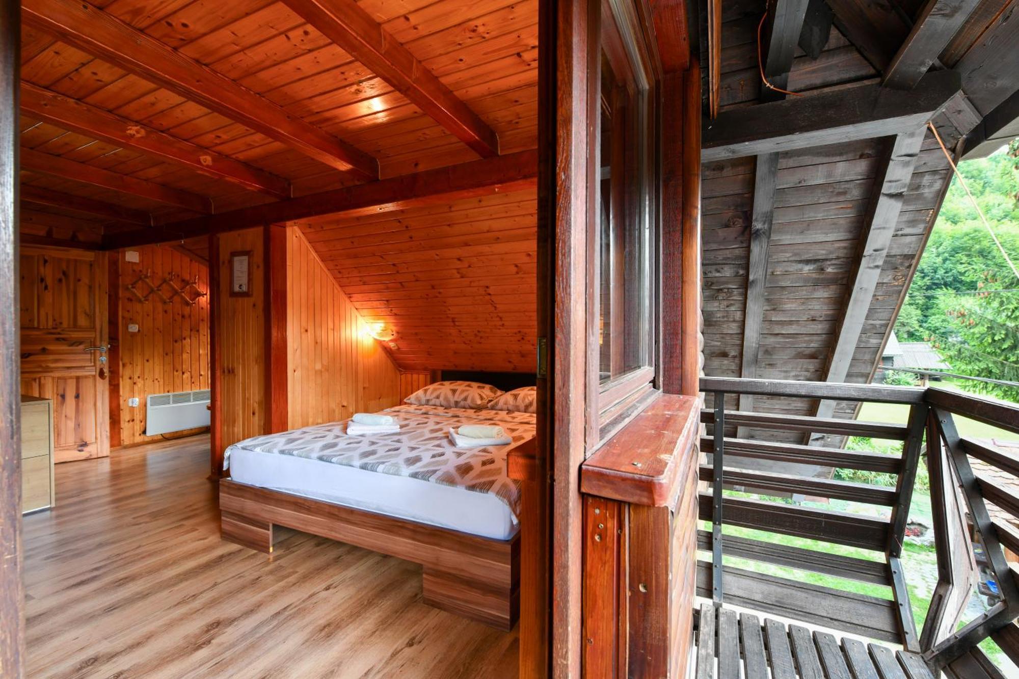 Guest House Martin Korana Экстерьер фото