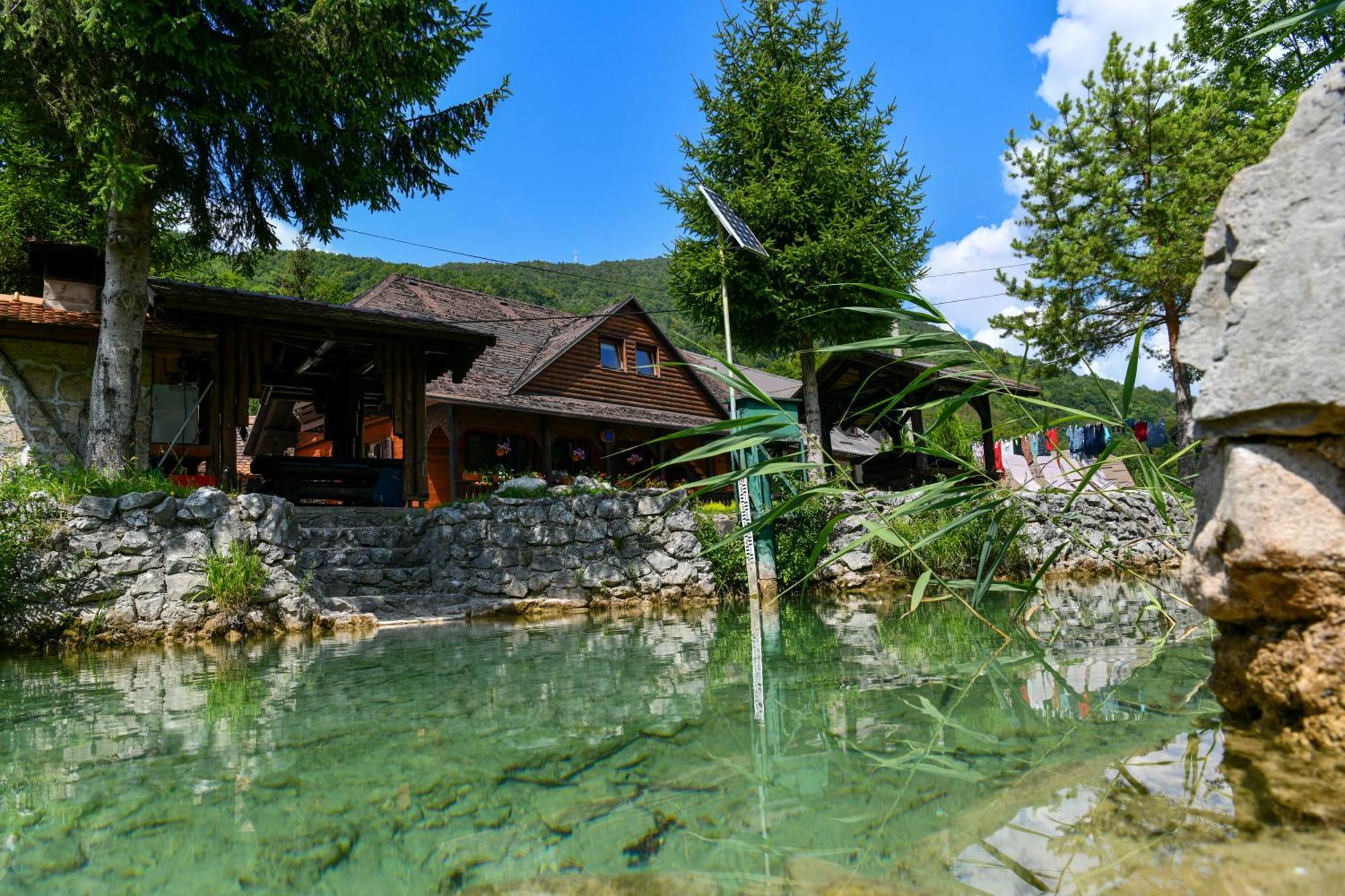 Guest House Martin Korana Экстерьер фото